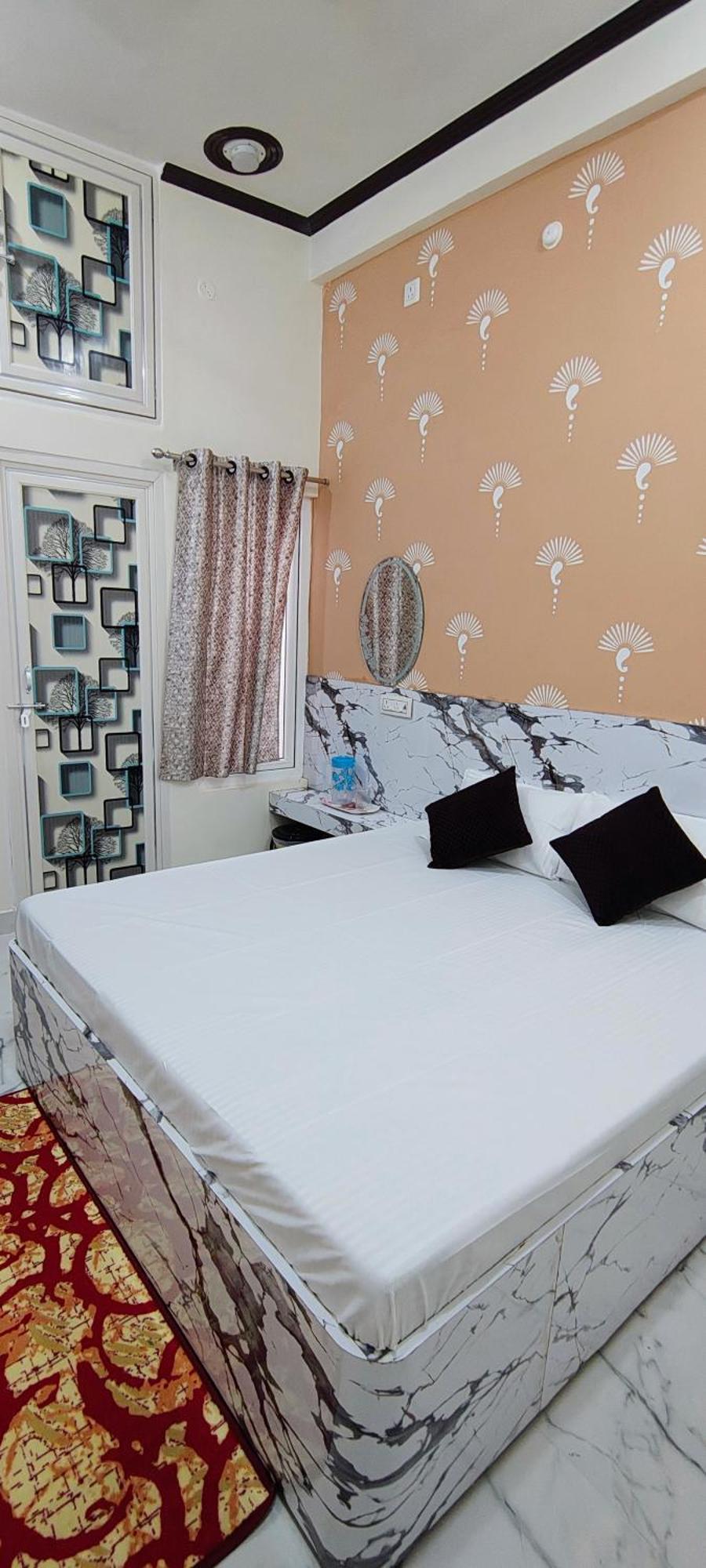 Yash Paying Guest House พาราณสี ภายนอก รูปภาพ